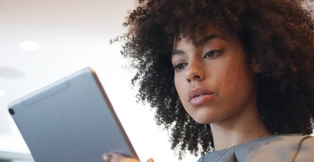 Pour concevoir des pages de vente Lyon performantes, il est essentiel d’analyser les comportements utilisateurs afin